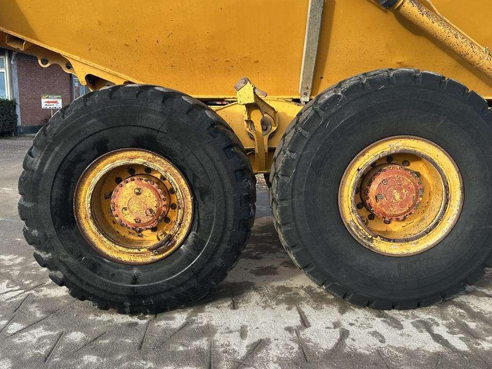 Bell B25E 6x6 Photo 4