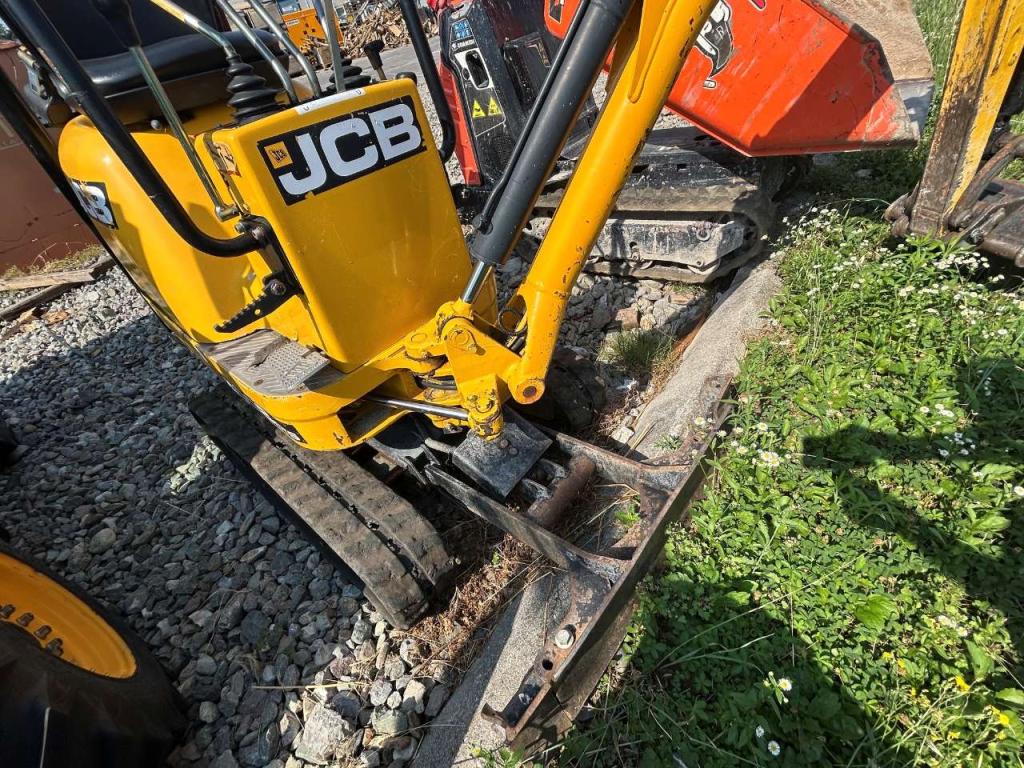 JCB 8008 CTS Photo 3