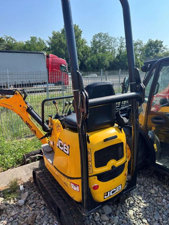 JCB 8008 CTS Photo 4