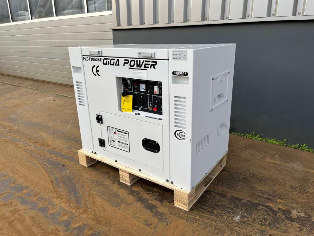 Giga Power PLD12000SE 10 kVA silent generator Photo 5