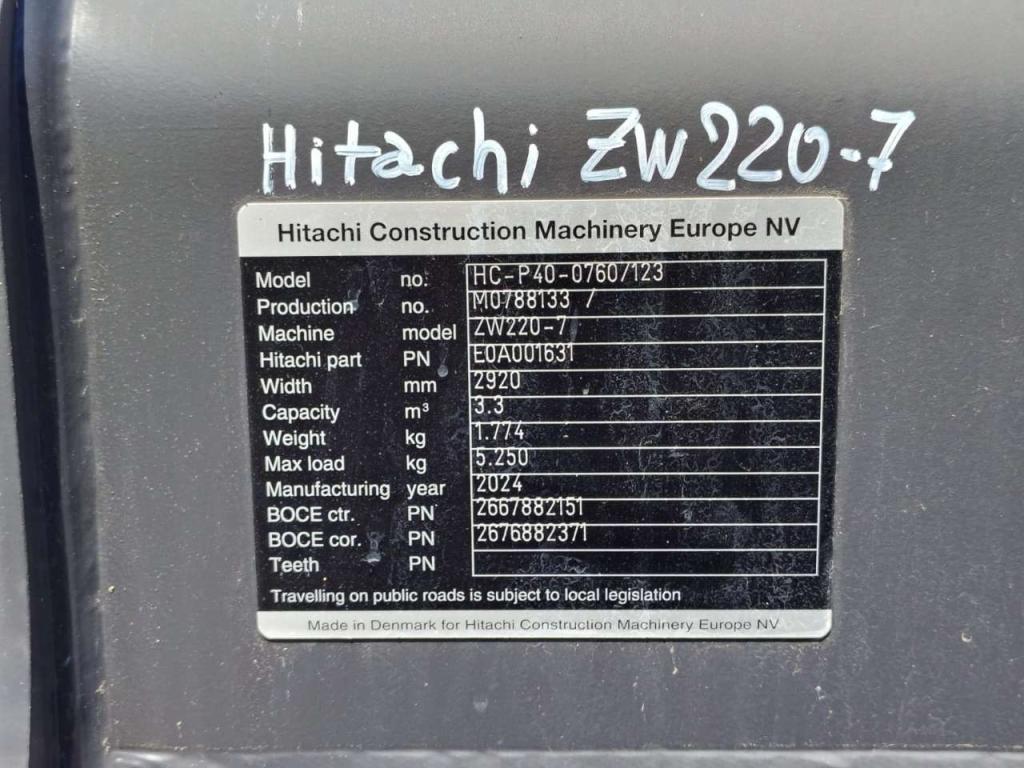 Hitachi ZW 220-7 Photo 22