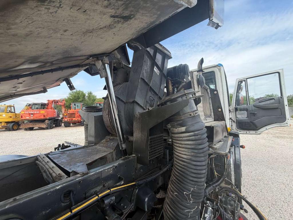 Iveco EUROCARGO 150E22 Photo 13