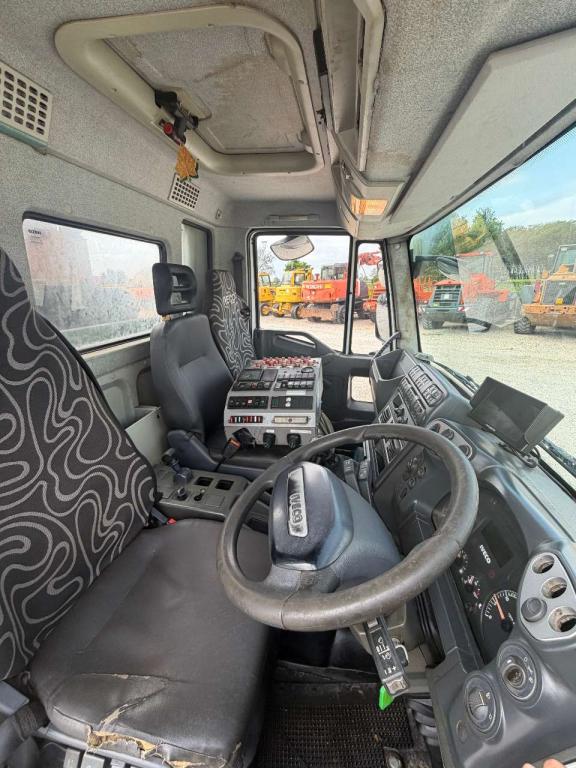 Iveco EUROCARGO 150E22 Photo 16