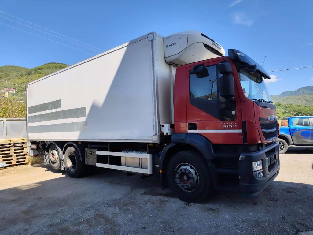 Iveco STRALIS HI-STREET 260S31 Photo 10