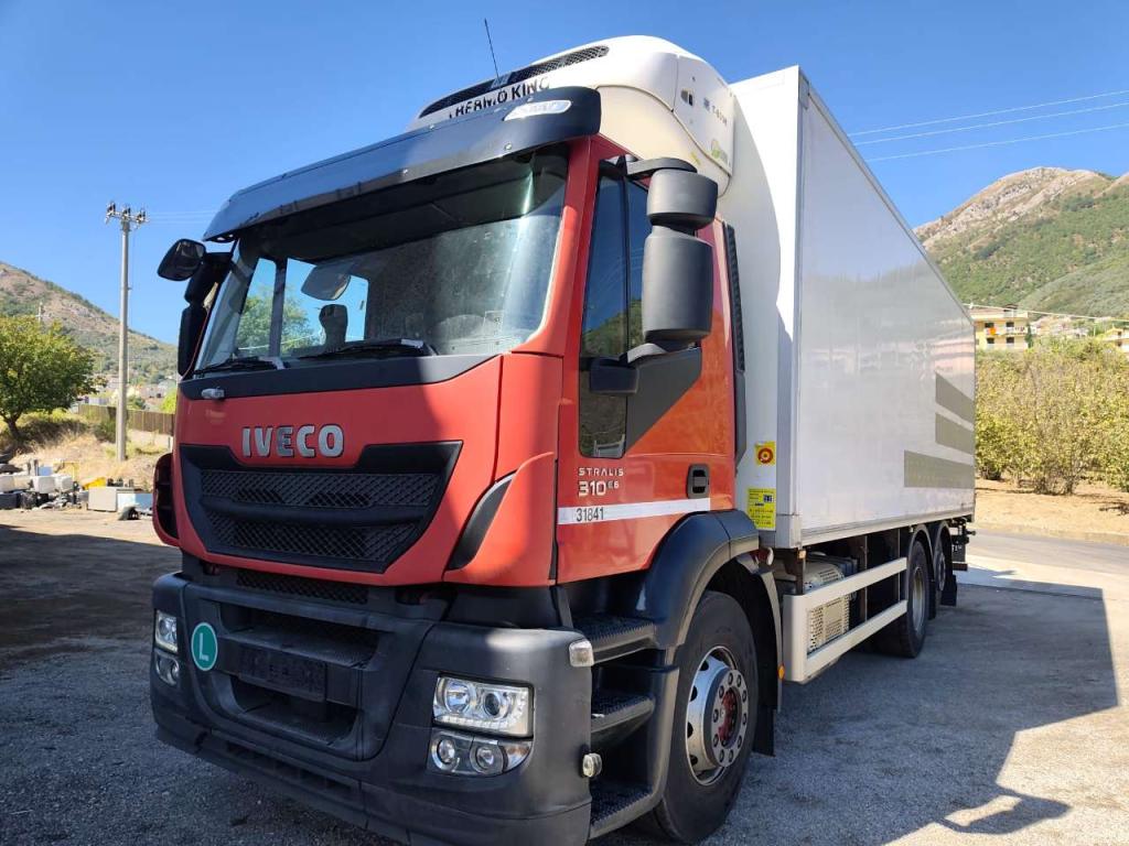 Iveco STRALIS HI-STREET 260S31 Photo 18