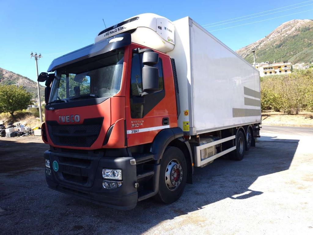 Iveco STRALIS HI-STREET 260S31 Photo 2