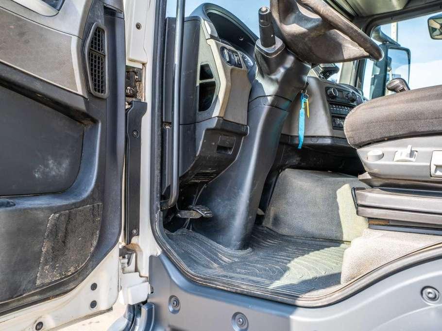 Man TGS 33.400 BB - HIAB 377 E-5 HIPRO Photo 23