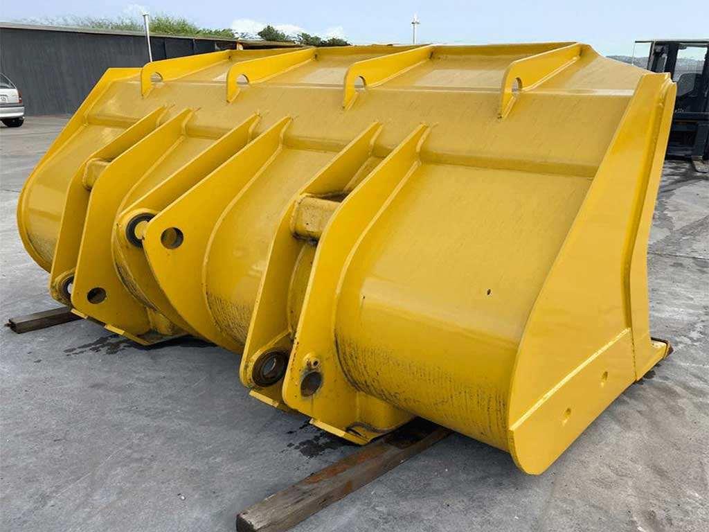 Komatsu WA320 Photo 5