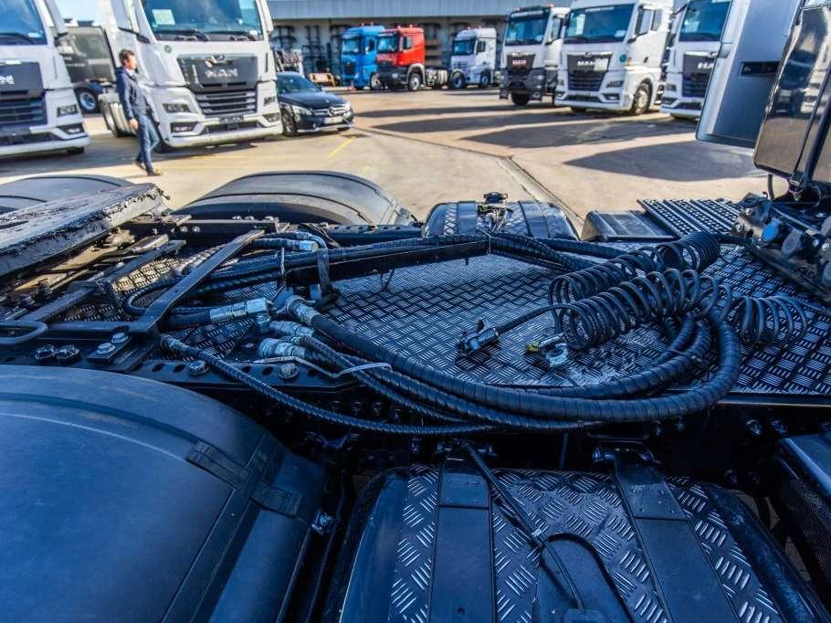 Mercedes-Benz ACTROS 3363 LS - 40.000 KM Photo 13