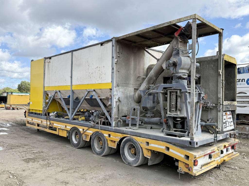 Wirtgen WM400 + Broshuis Trailer - Menginstallatie Photo 1