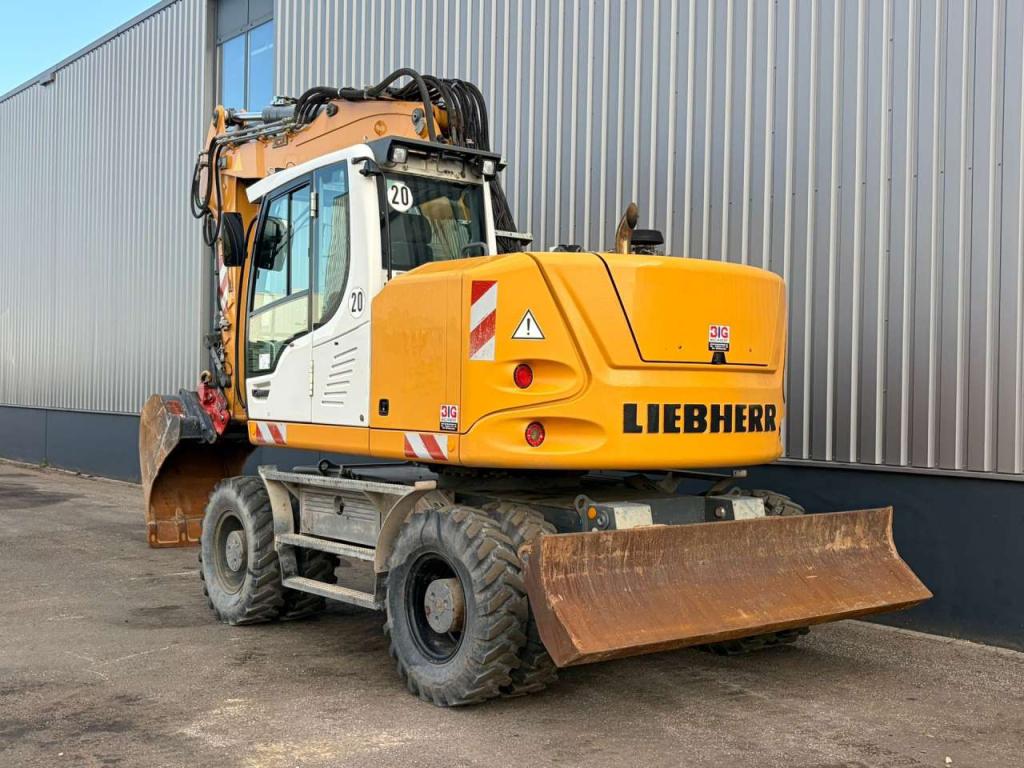 Liebherr A918 Compact Litronic Photo 6