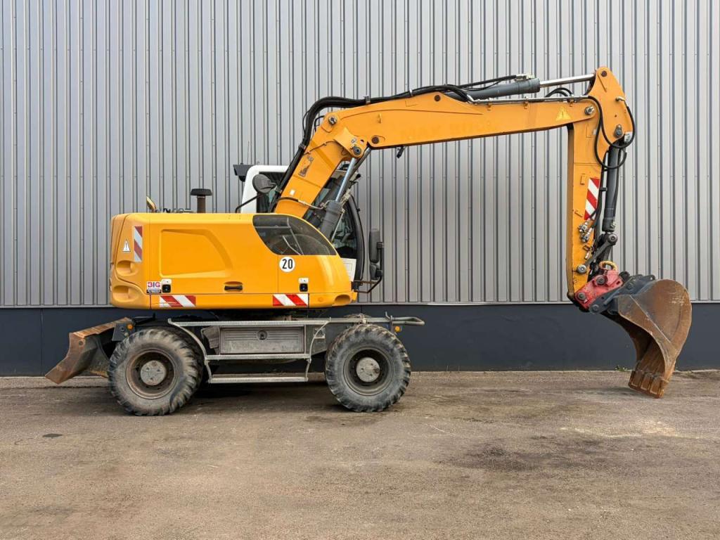 Liebherr A918 Compact Litronic Photo 8