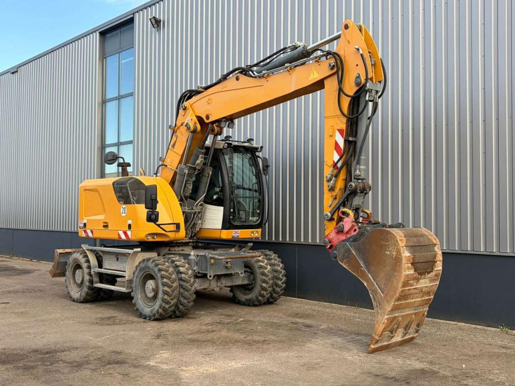 Liebherr A918 Compact Litronic Photo 9