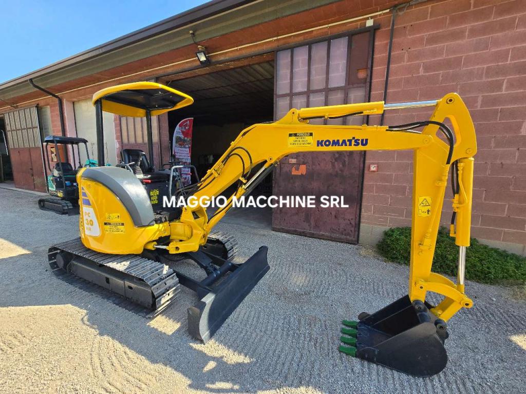 Komatsu PC30 MR2 Photo 2