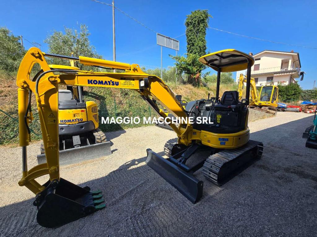 Komatsu PC30 MR2 Photo 6