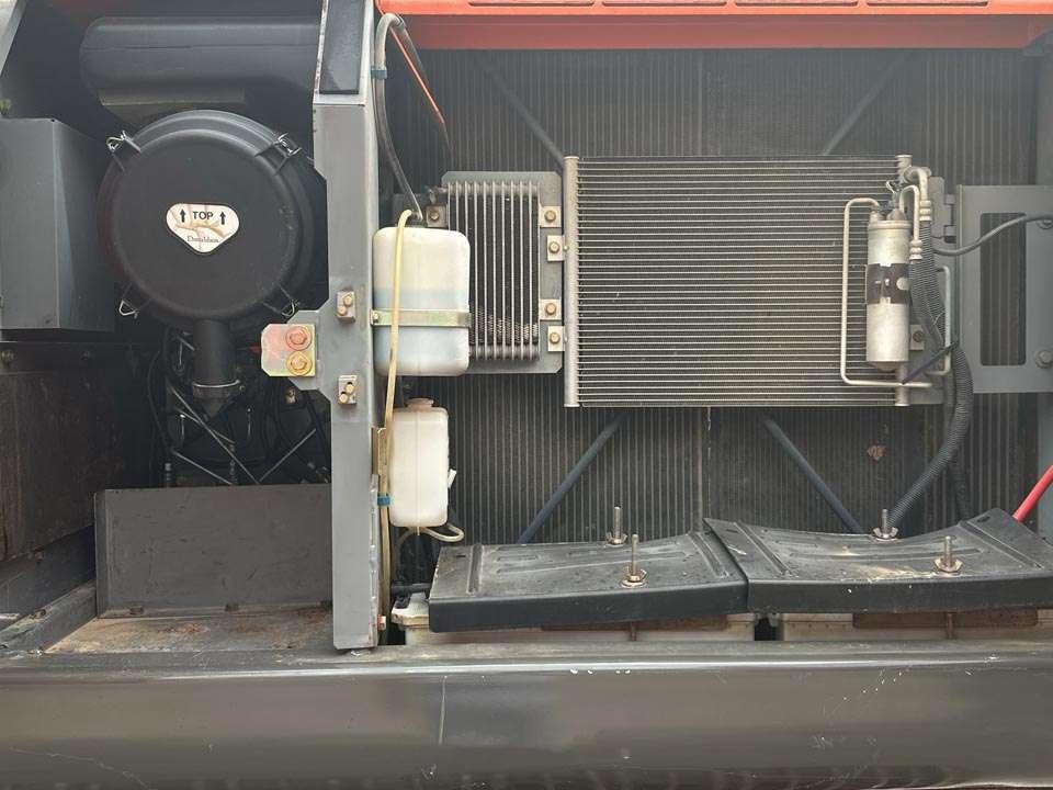 Hitachi ZX240N-3 Photo 10