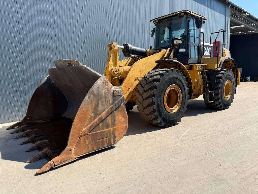 Caterpillar 972M Photo 1