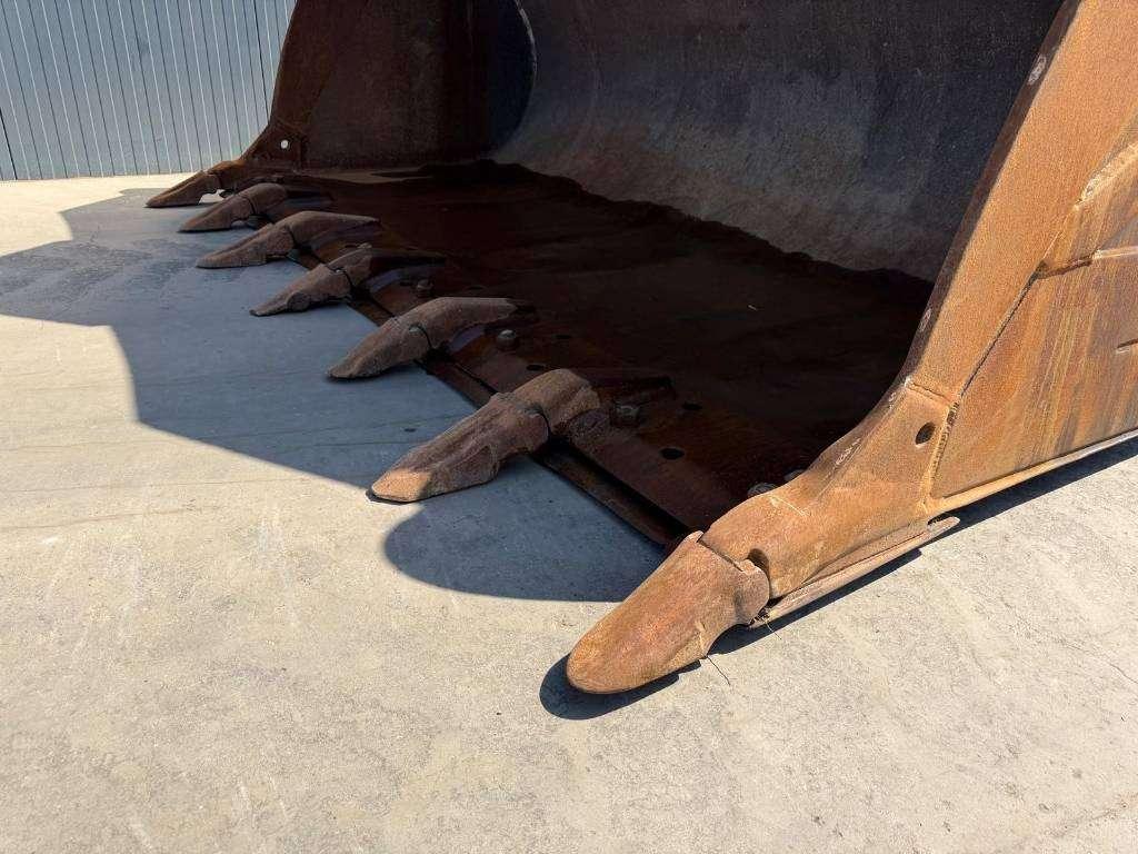 Caterpillar 972M Photo 10