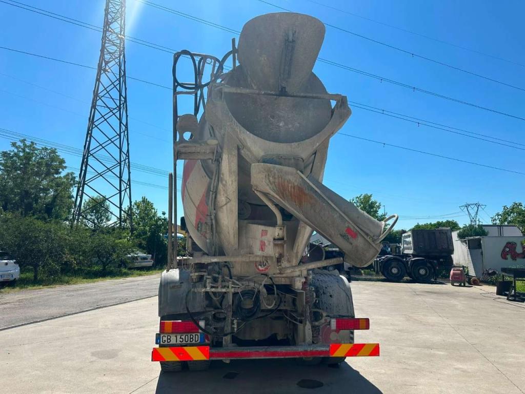 BM Volvo FM12 440 Photo 4