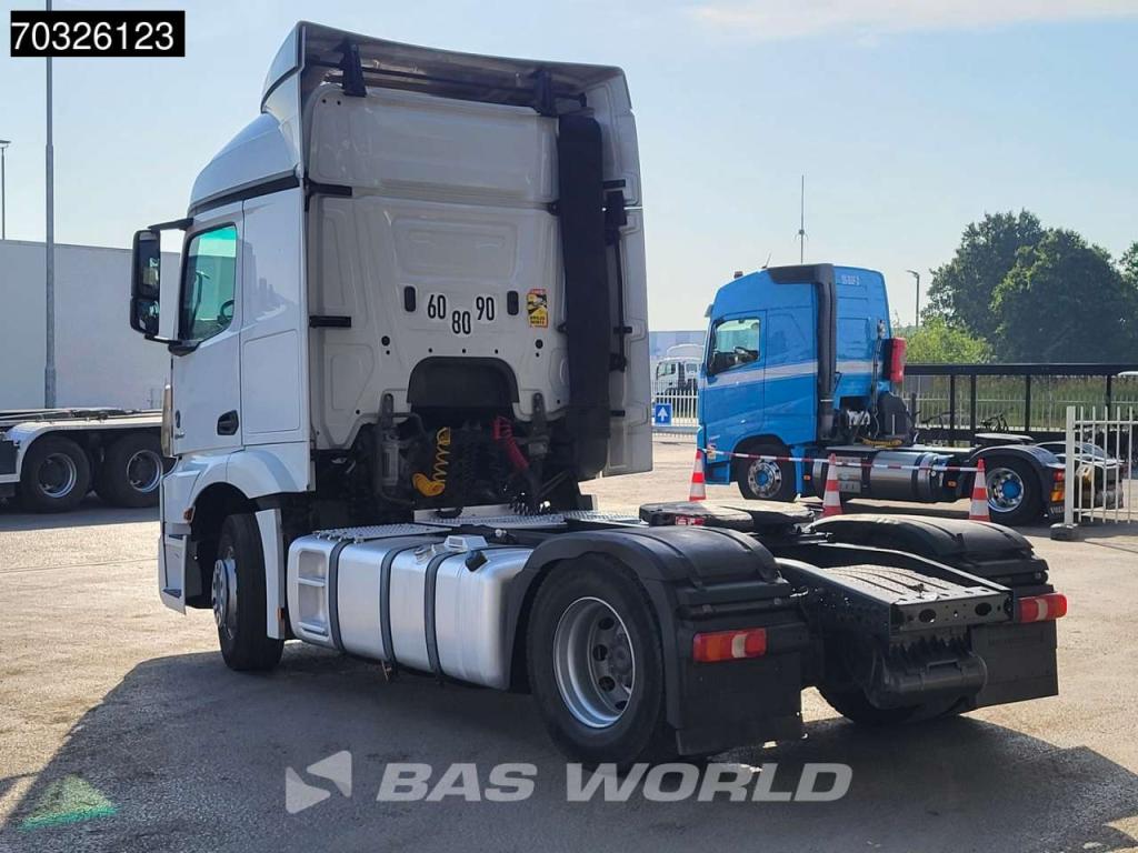 Mercedes-Benz Actros 1842 4X2 StreamSpace Standklima Photo 2