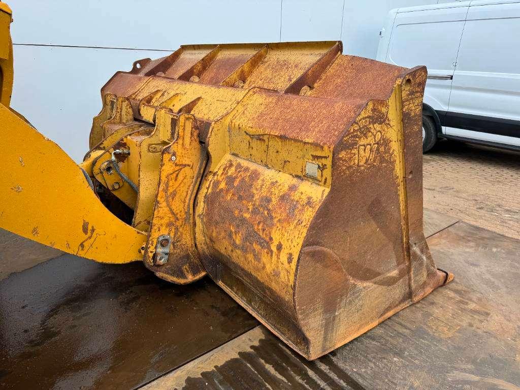 Caterpillar 972H - Good Tyres / Quick Coupler Photo 15