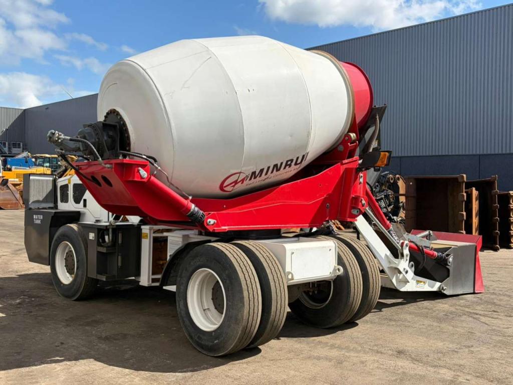 Minrui 4M3 Self Loading Concrete Mixer 4x4 Photo 14
