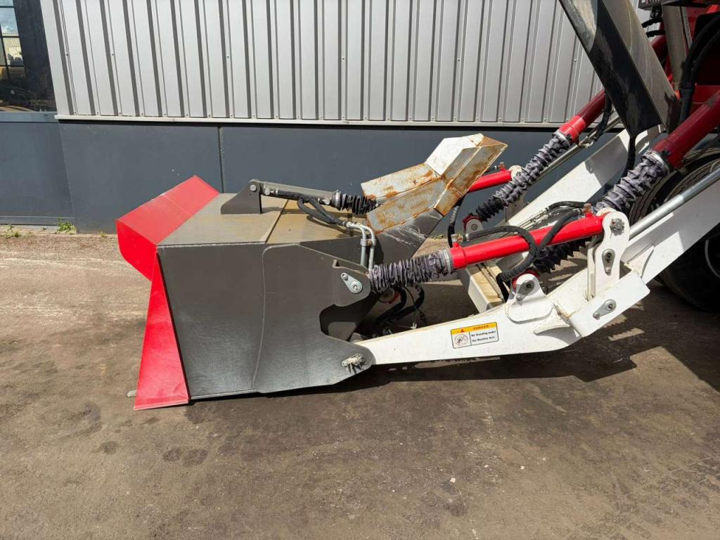 Minrui 4M3 Self Loading Concrete Mixer 4x4 Photo 17