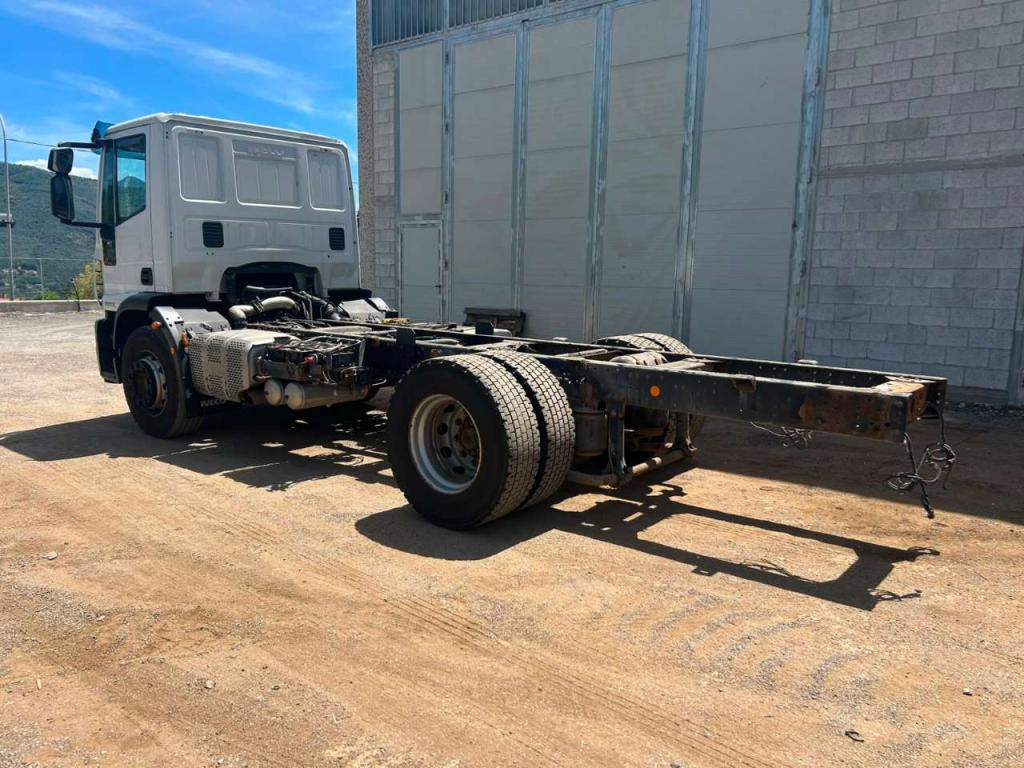 Iveco EUROCARGO 180E32 Photo 14