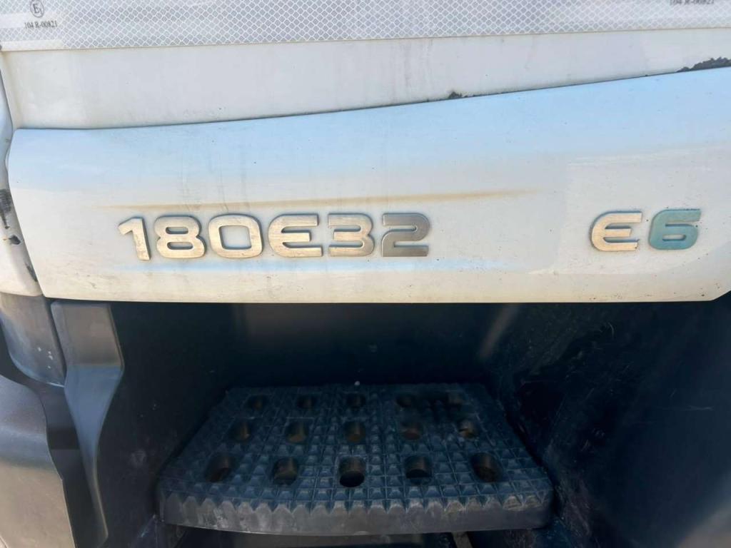 Iveco EUROCARGO 180E32 Photo 19