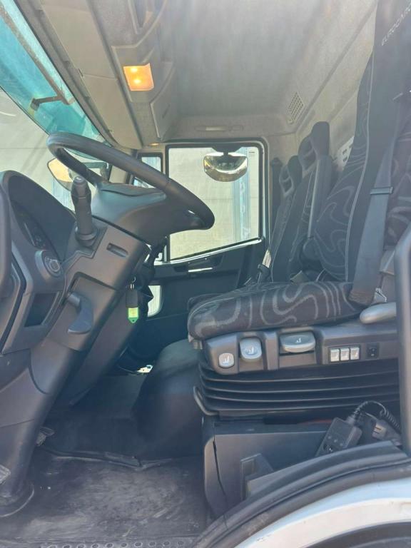 Iveco EUROCARGO 180E32 Photo 21