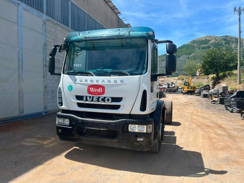 Iveco EUROCARGO 180E32 Photo 3