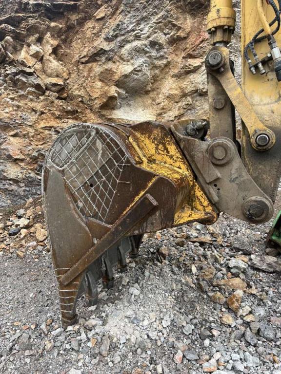 Caterpillar 320B Photo 13