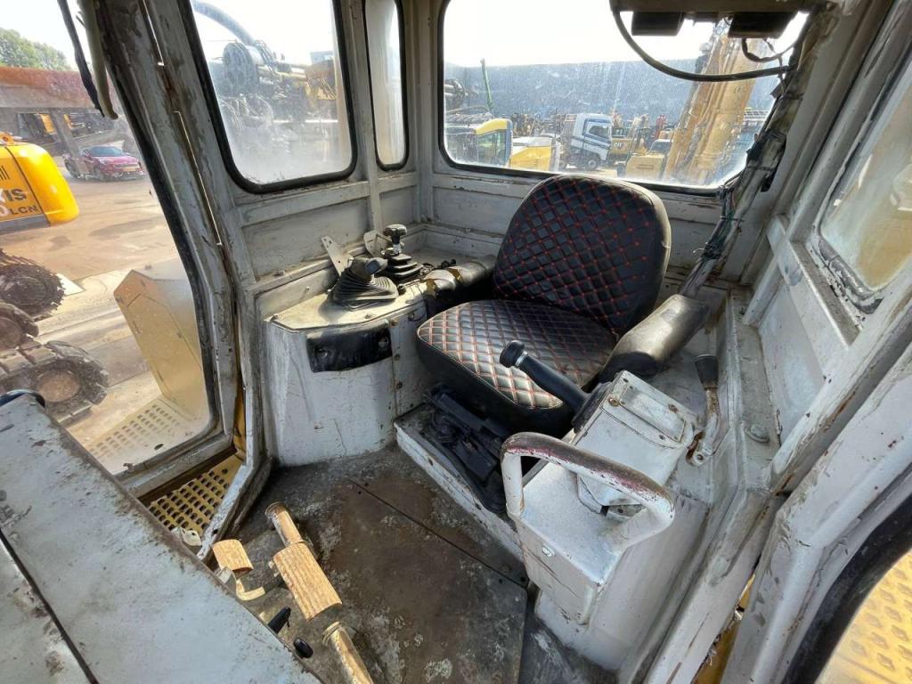 Caterpillar D8R Photo 13