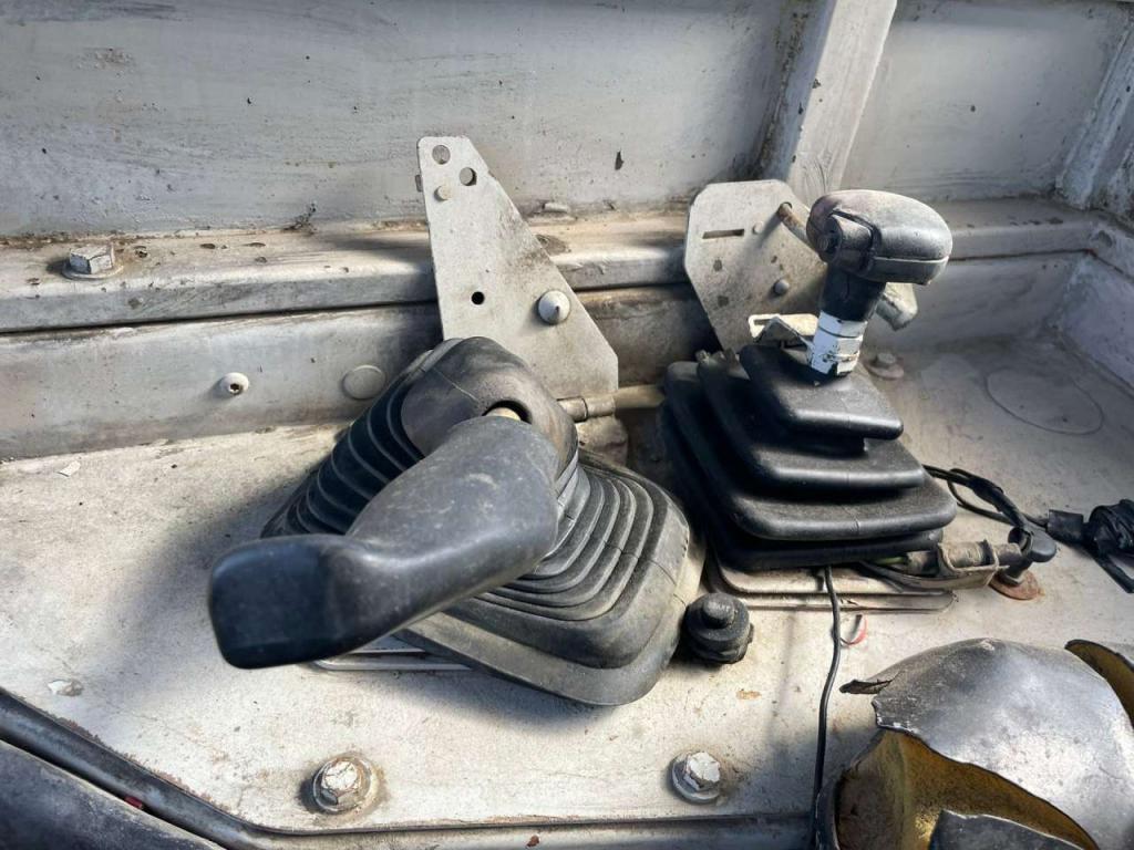 Caterpillar D8R Photo 15