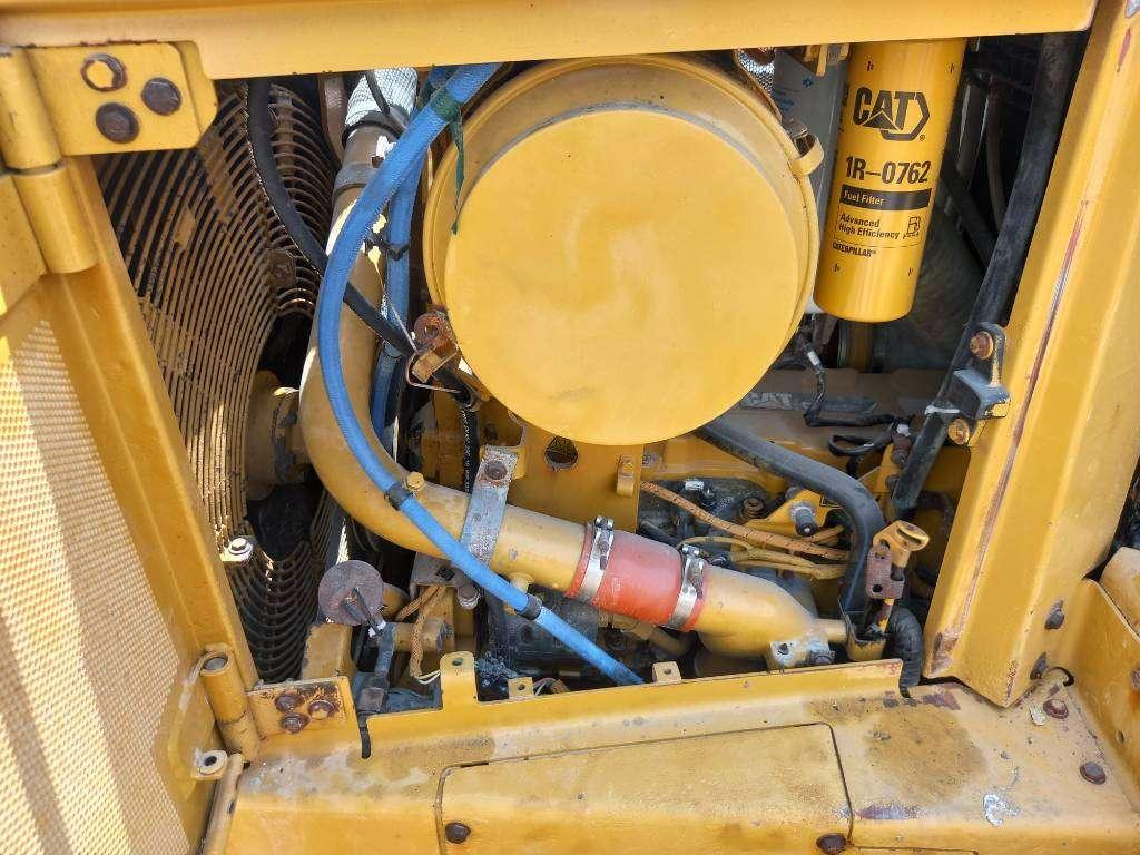 Caterpillar D6R LGP (EXW - Abu Dhabi) Photo 18