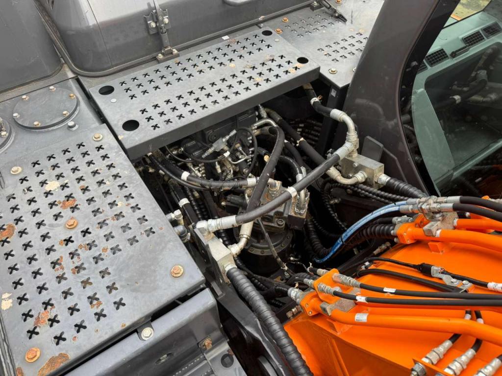Doosan DX225LC-7 Photo 29