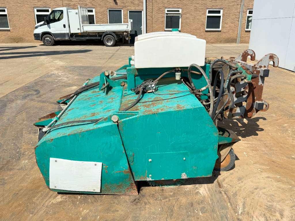 SMB UKM 2.5 - Sweeper / Kehrmaschine / Veegmachine Photo 4