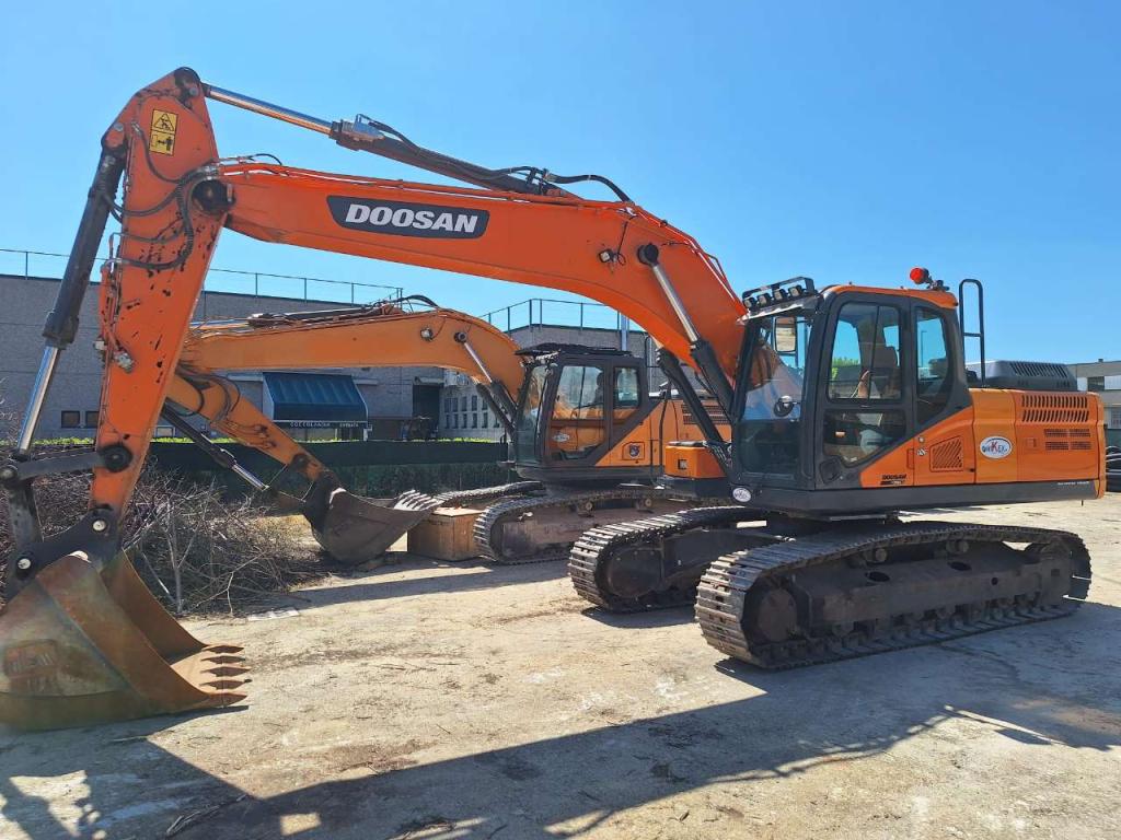Doosan DX 235 NLC-5 Photo 1
