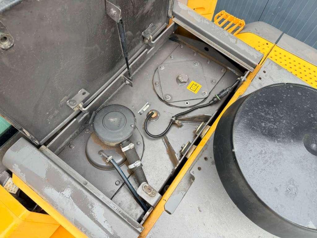 Volvo L120F Photo 21