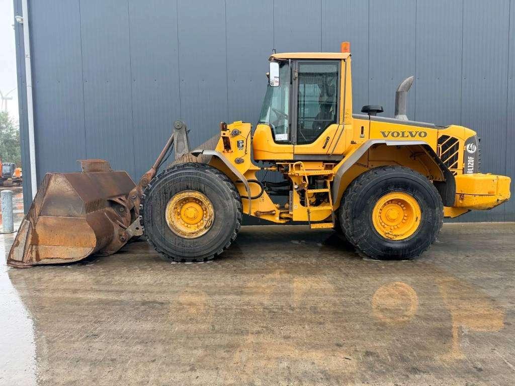 Volvo L120F Photo 5