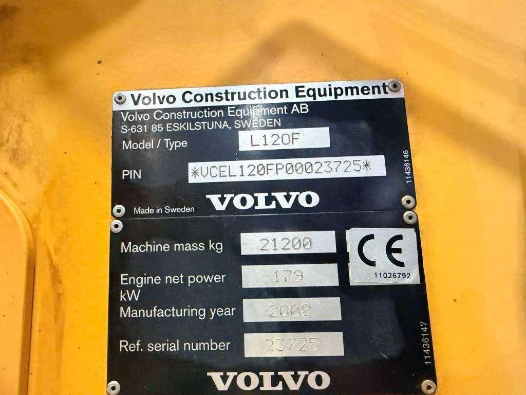 Volvo L120F Photo 8