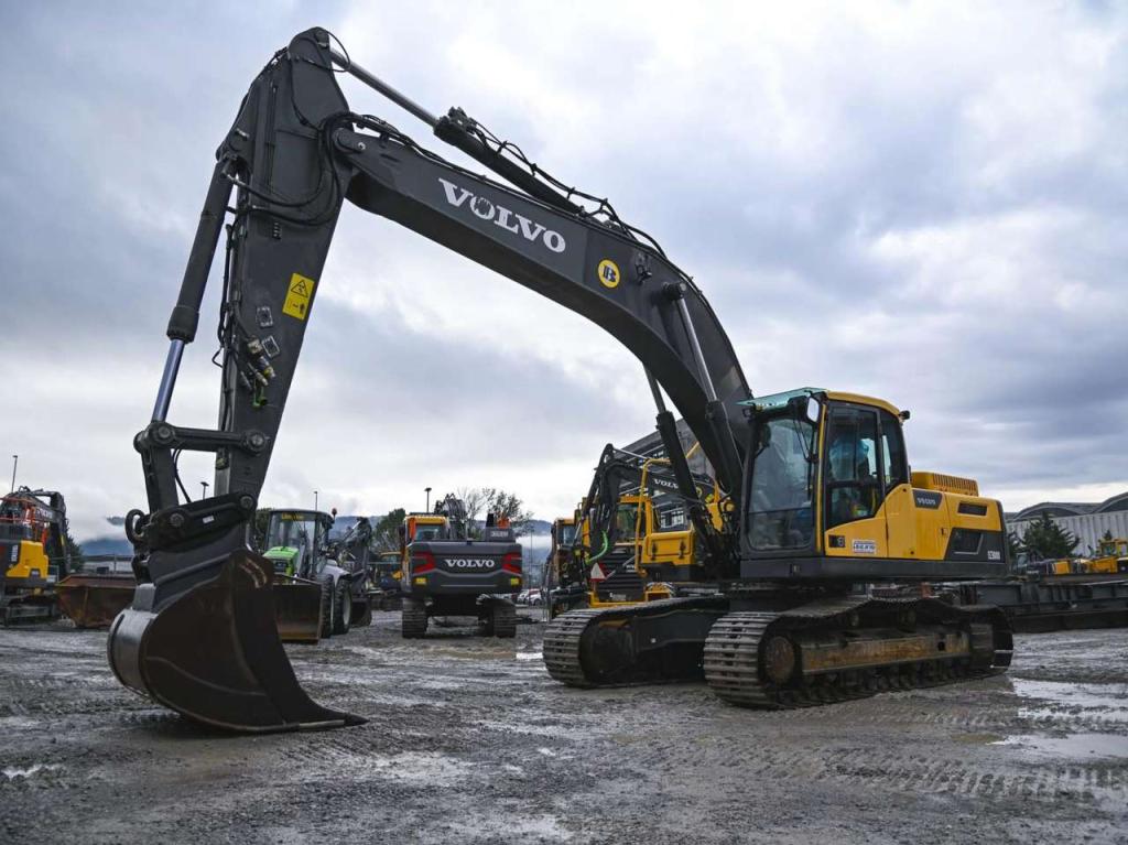 Volvo EC300DNL Photo 1