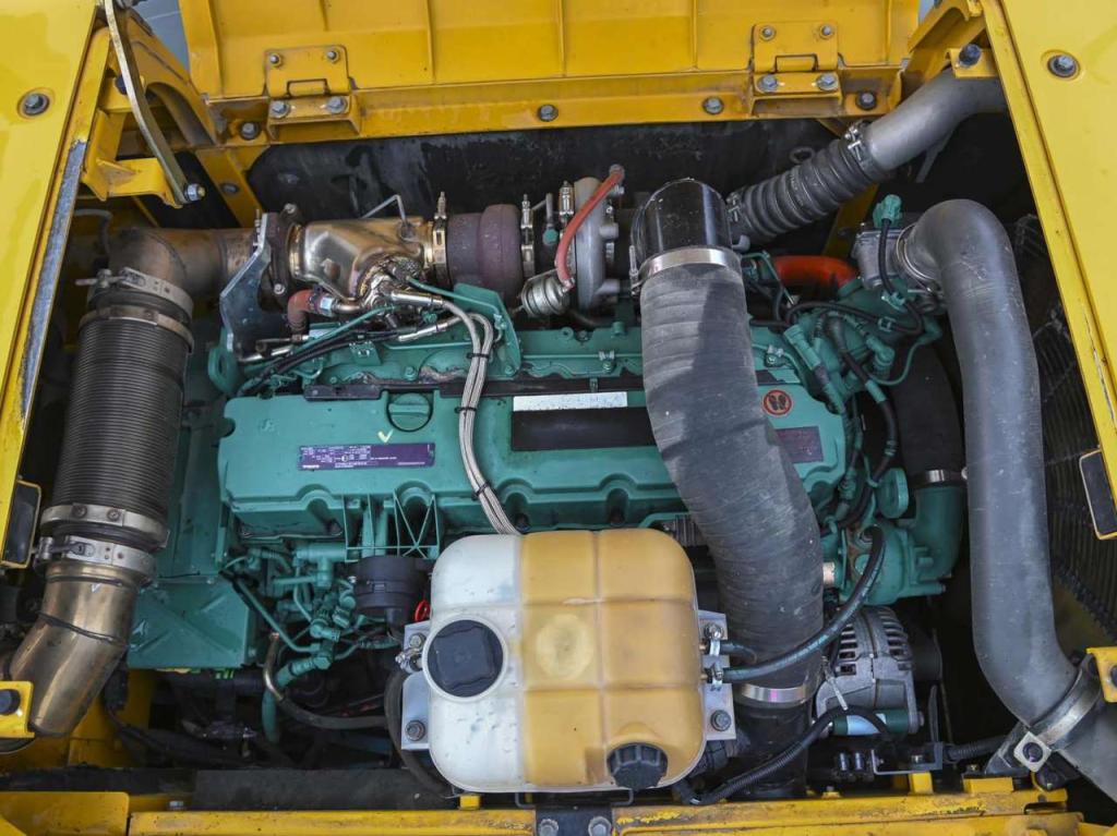 Volvo EC300DNL Photo 18