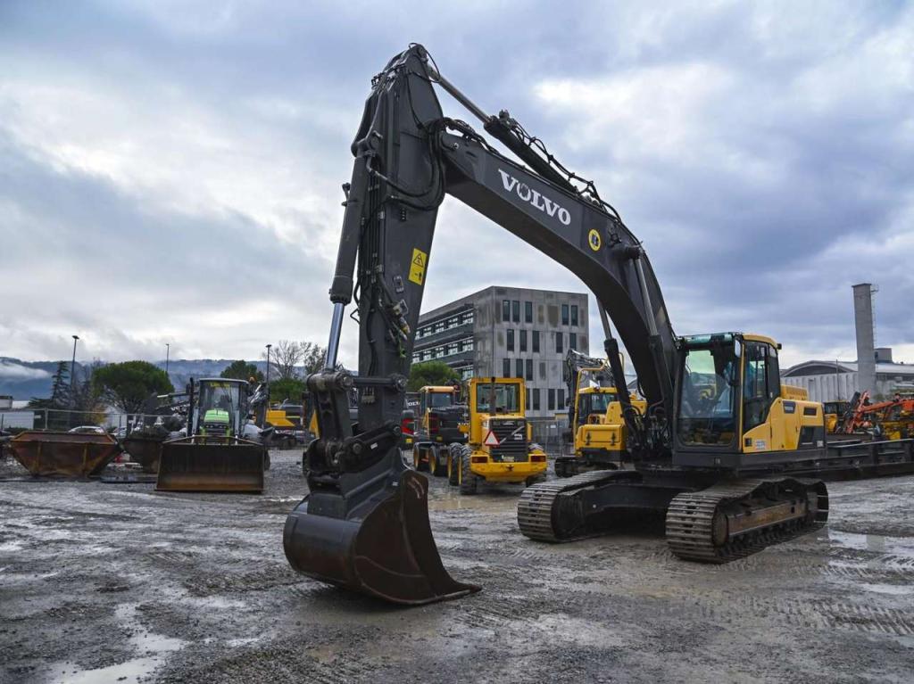 Volvo EC300DNL Photo 6
