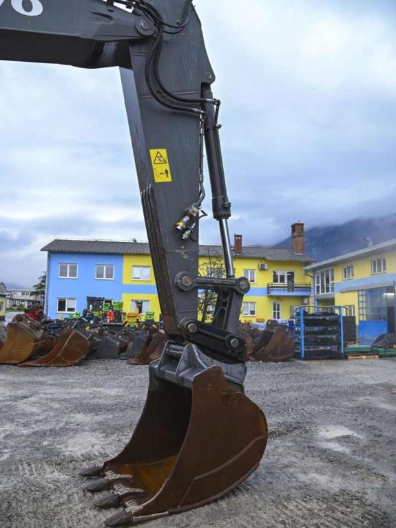 Volvo EC300DNL Photo 8