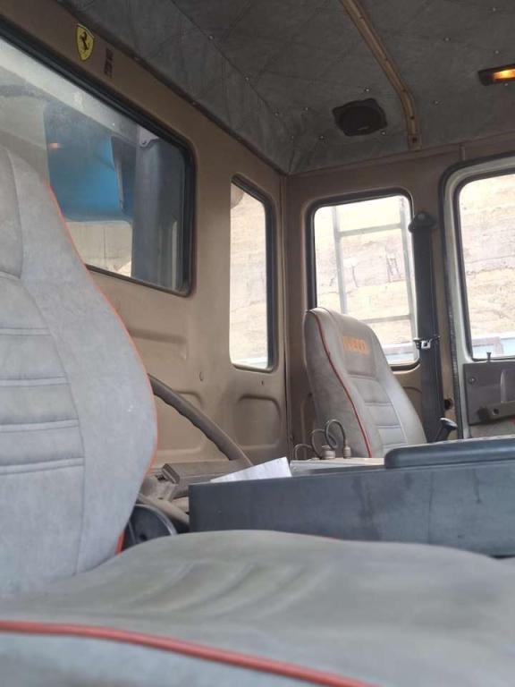 Iveco 330-30 Photo 6