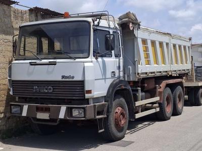 Iveco 330.30 Photo 1