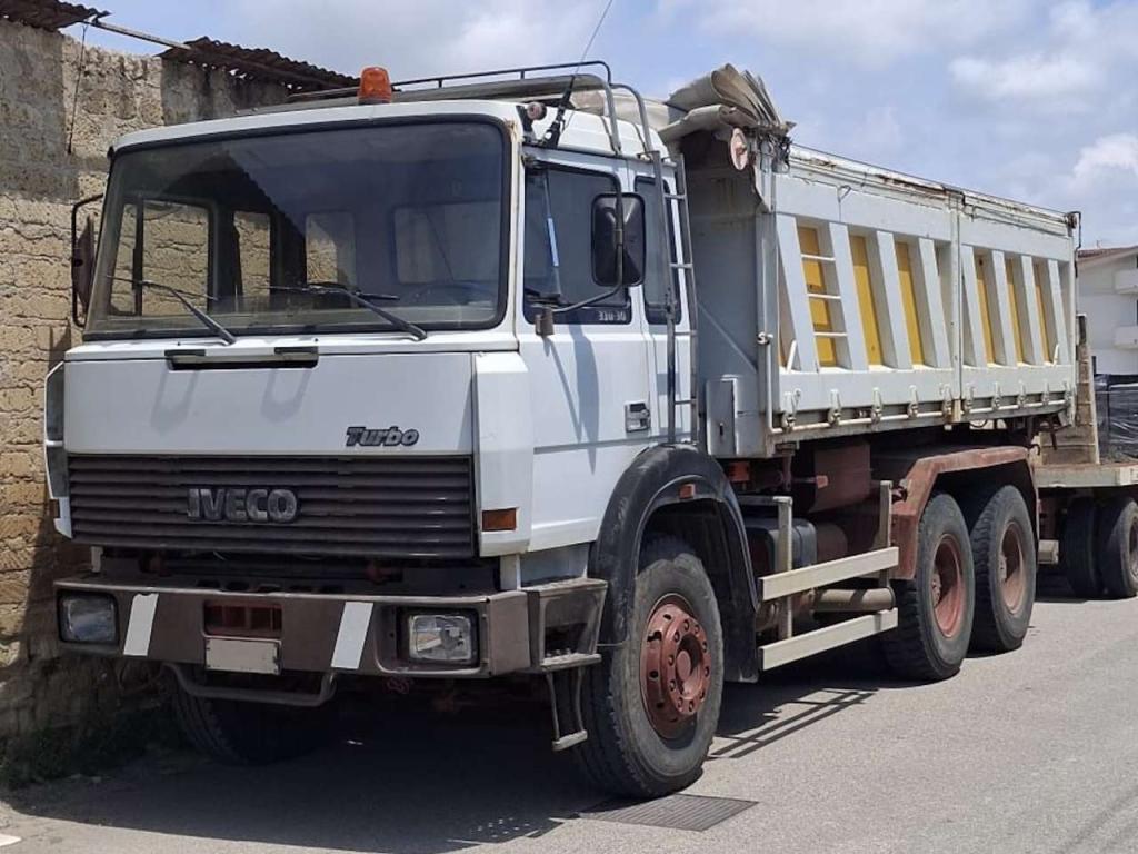 Iveco 330.30 Photo 1