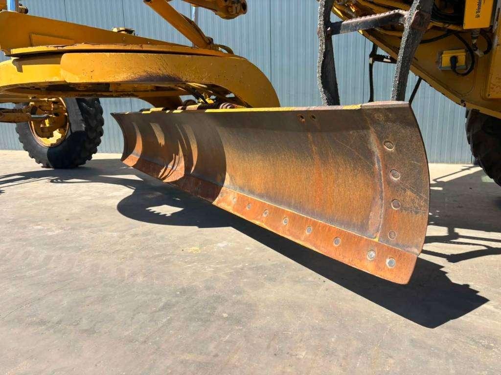 Caterpillar 120 H - CE Photo 12