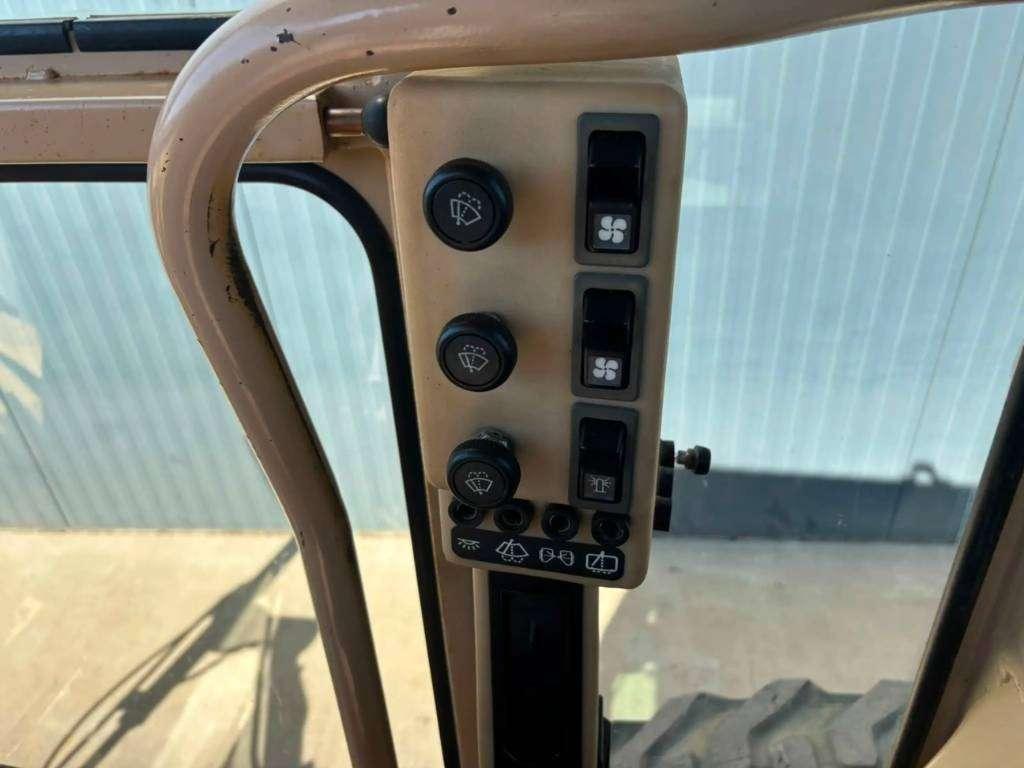 Caterpillar 120 H - CE Photo 24